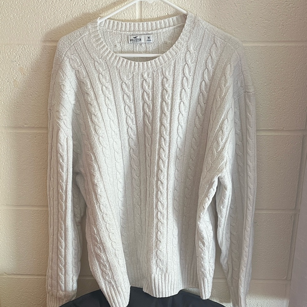 Hollister White Cable Knit Sweater Medium